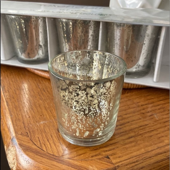 One Set of 5 Shimmering Silver Votives - Picture 1 of 4